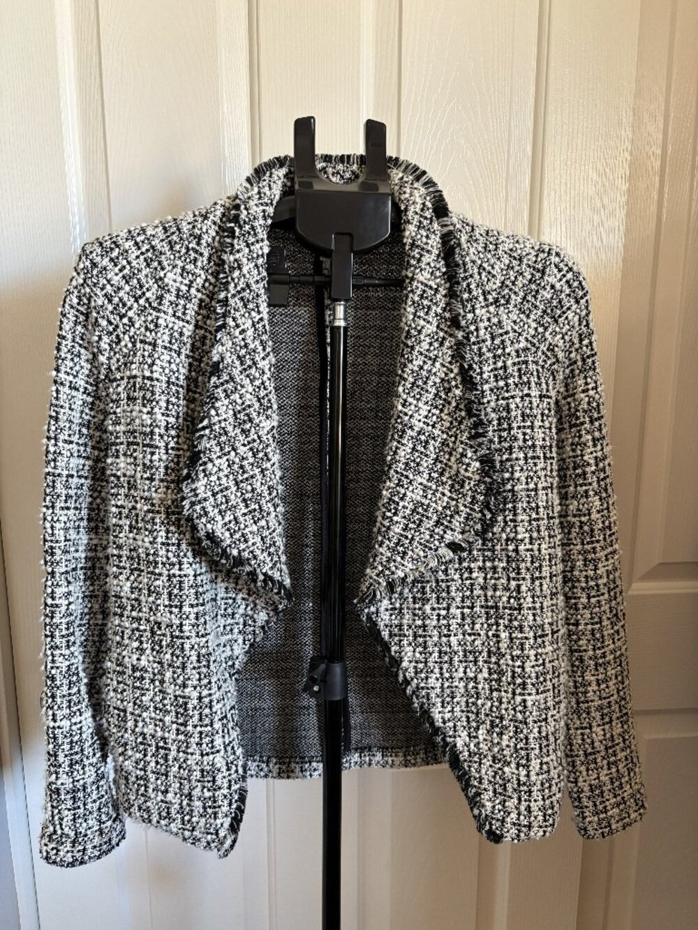 BB Dakota jacket in black and white slub knit/tweed.